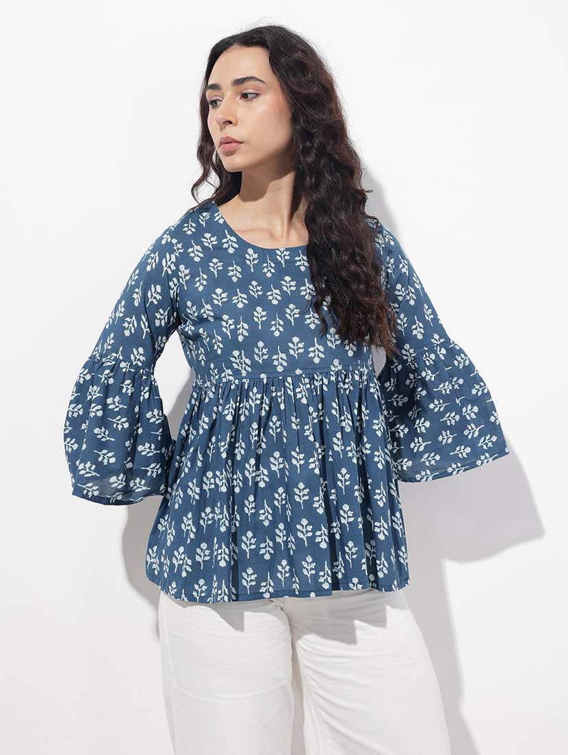 women printed bell sleeve flared top
