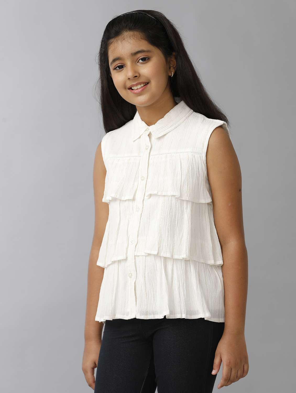 tiered sleeveless white shirt collar top