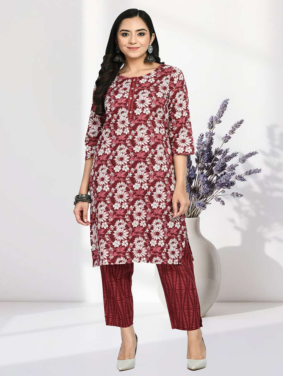 women floral three quarter sleeve straight kurta