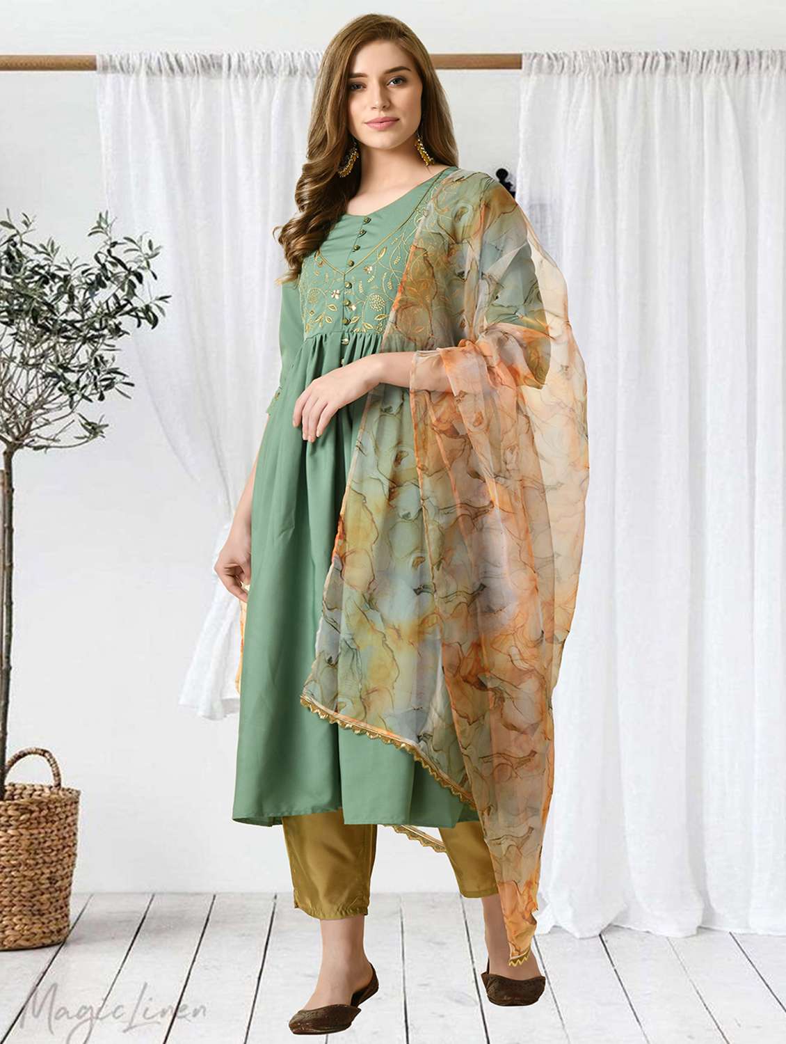 women solid with work three quarter sleeve kurta pant with dupatta set