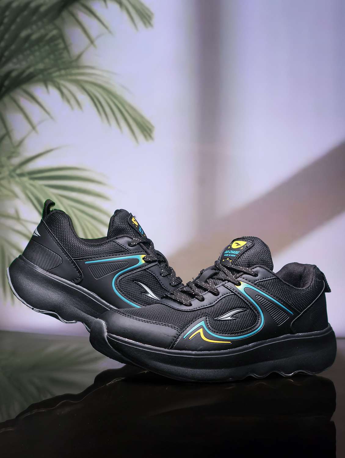 men black lace up sport shoe