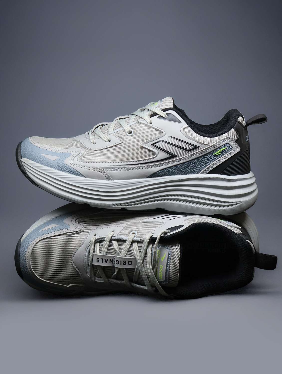 men grey lace up sport shoe