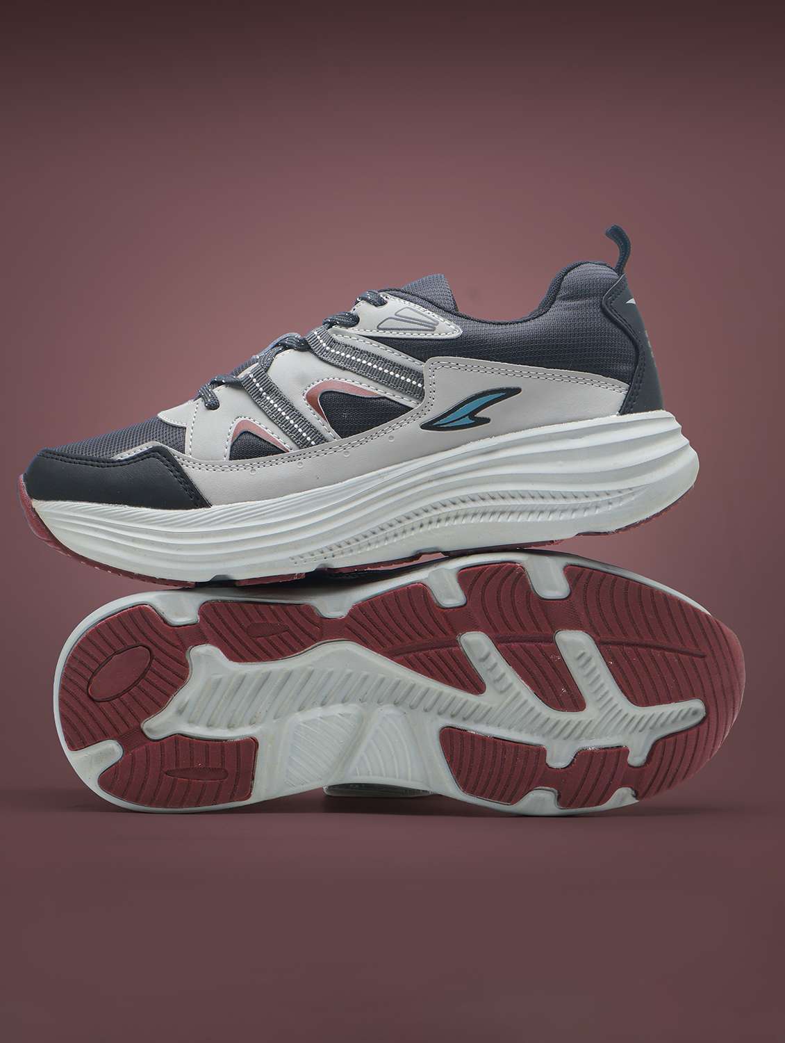 men grey lace up sport shoe