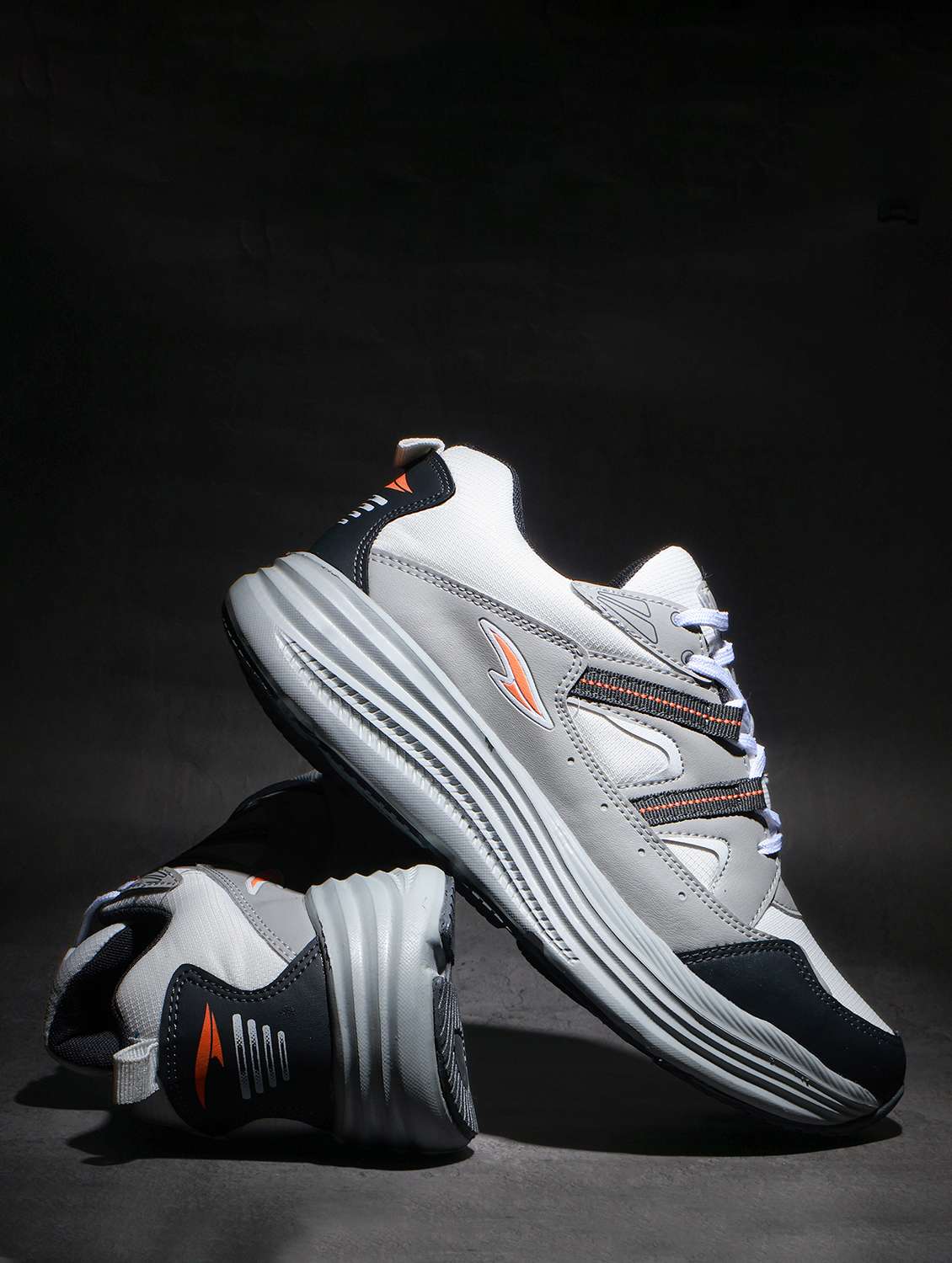 men grey lace up sport shoe
