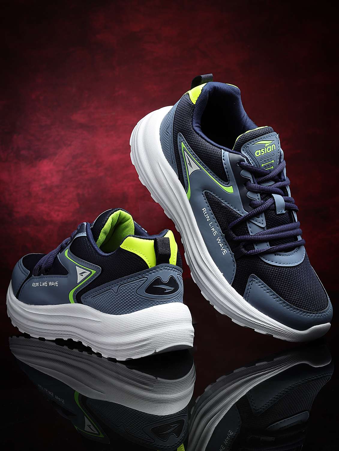 men navy blue lace up sport shoe