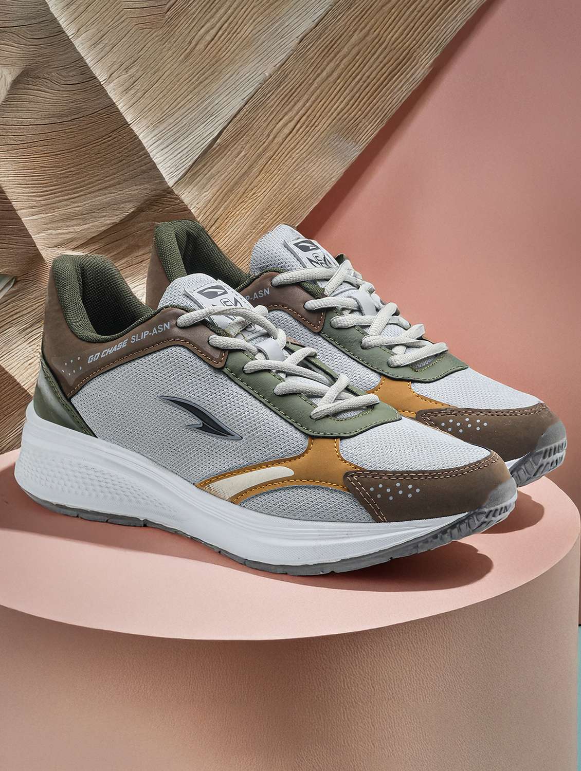 men grey lace up sport shoe