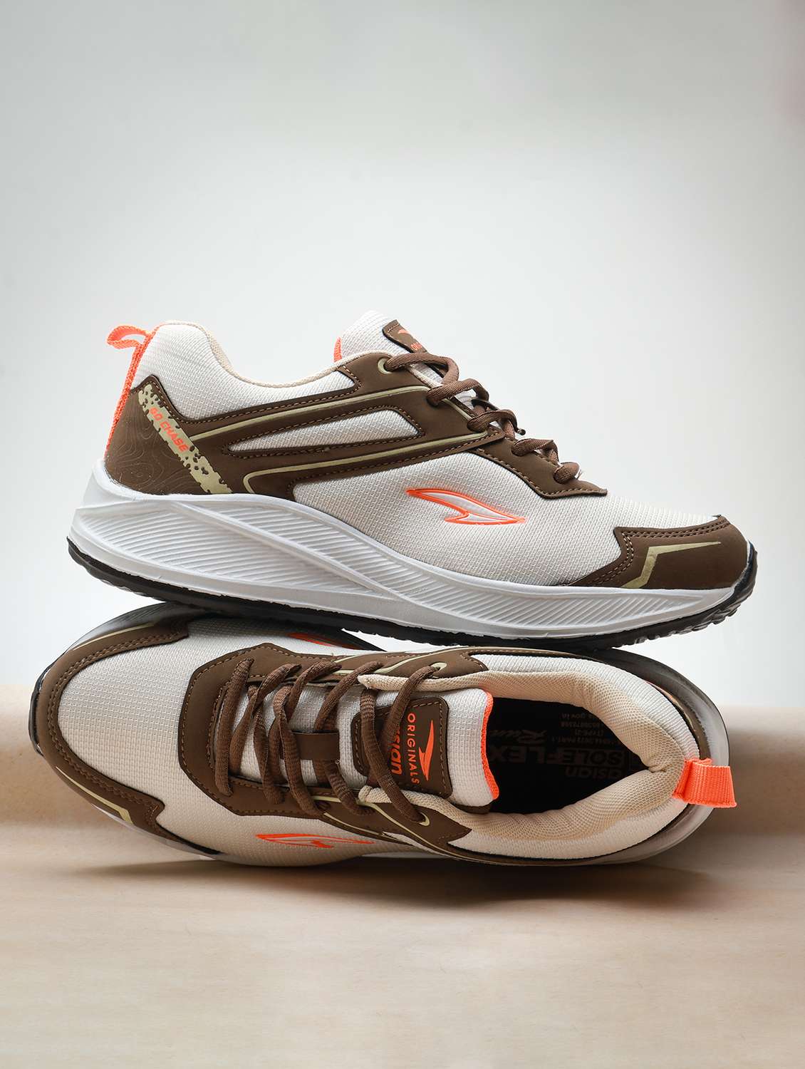 men off white lace up sport shoe