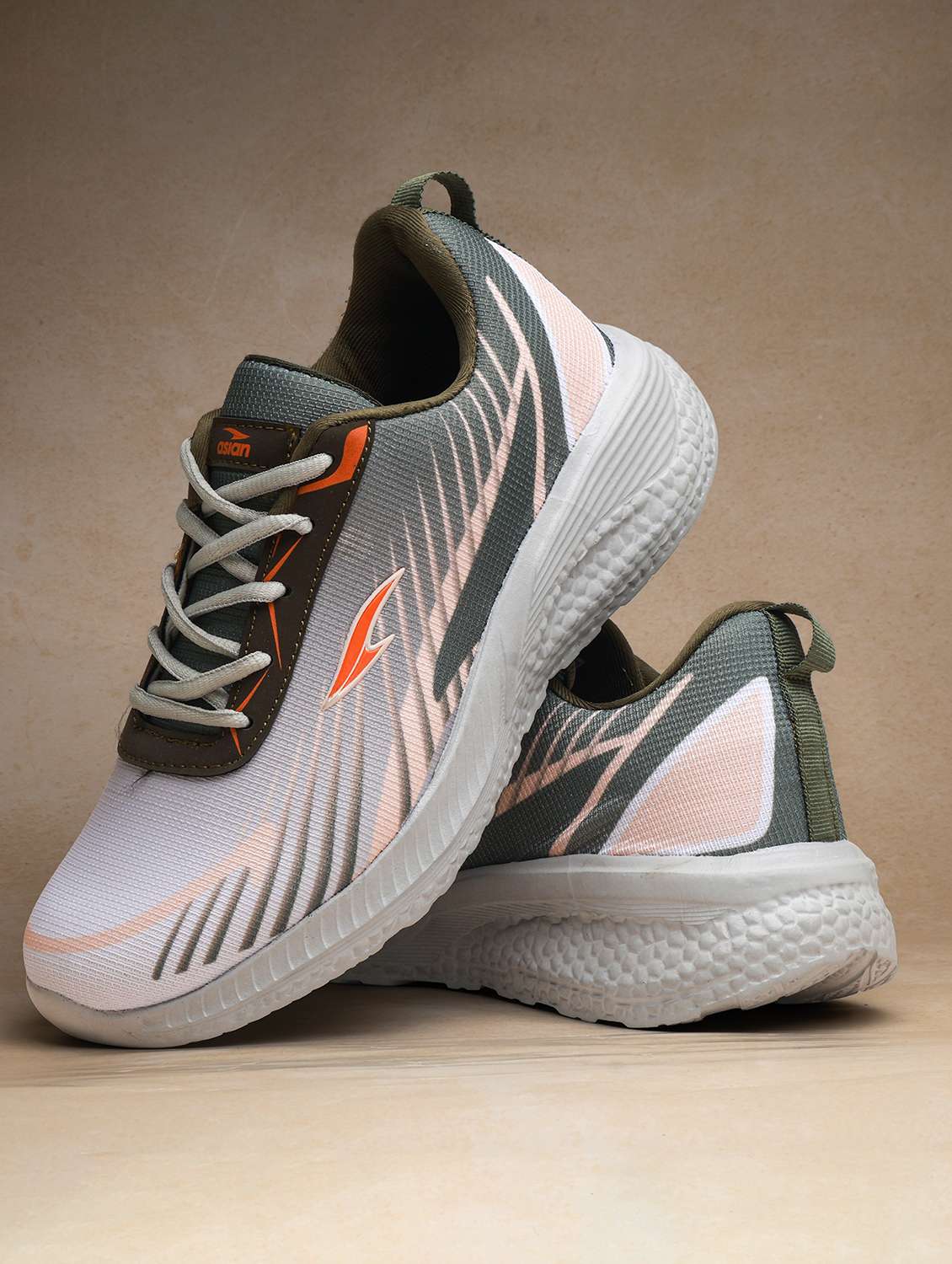 men grey lace up sport shoe