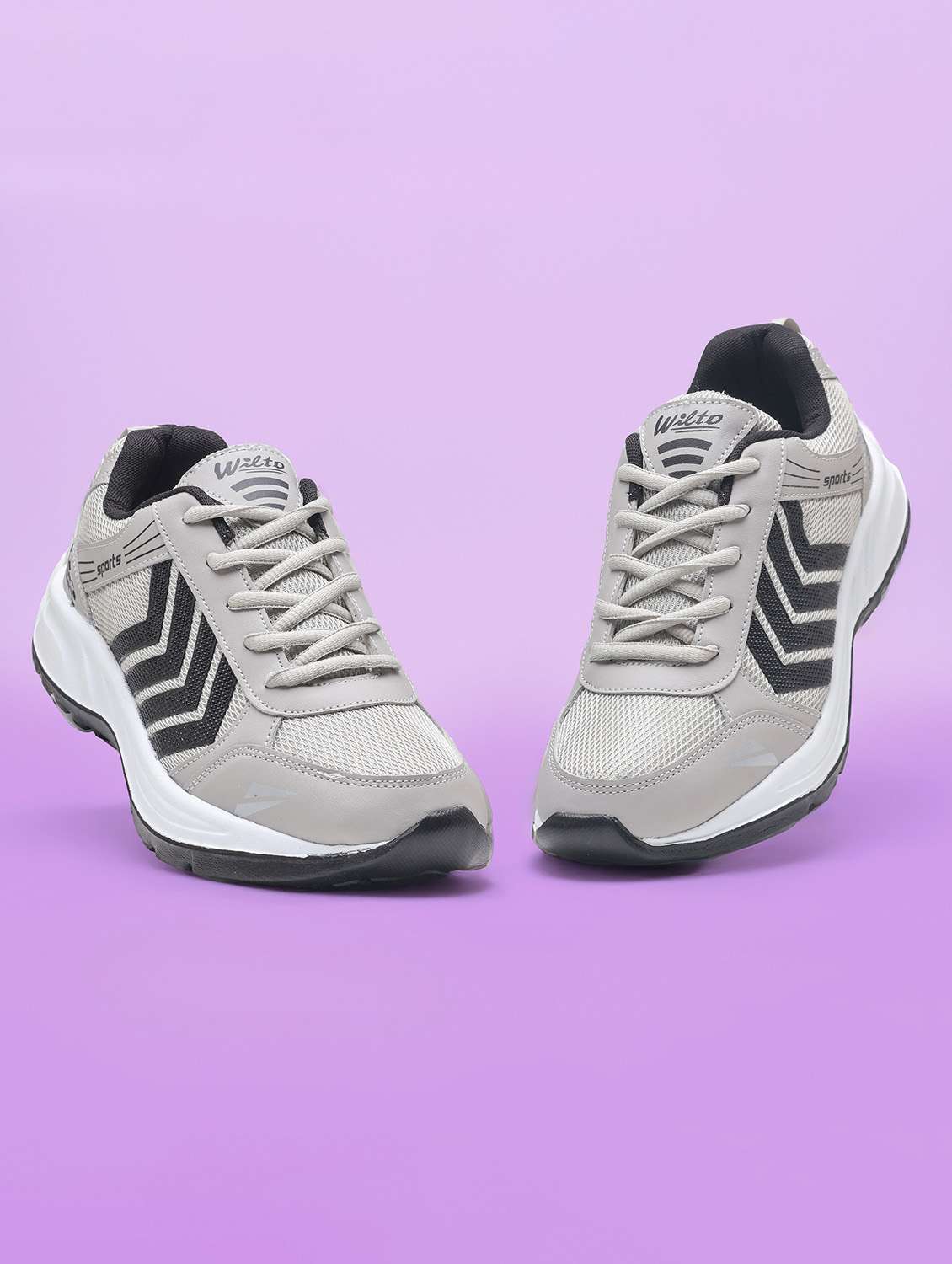 men grey lace up sport shoe