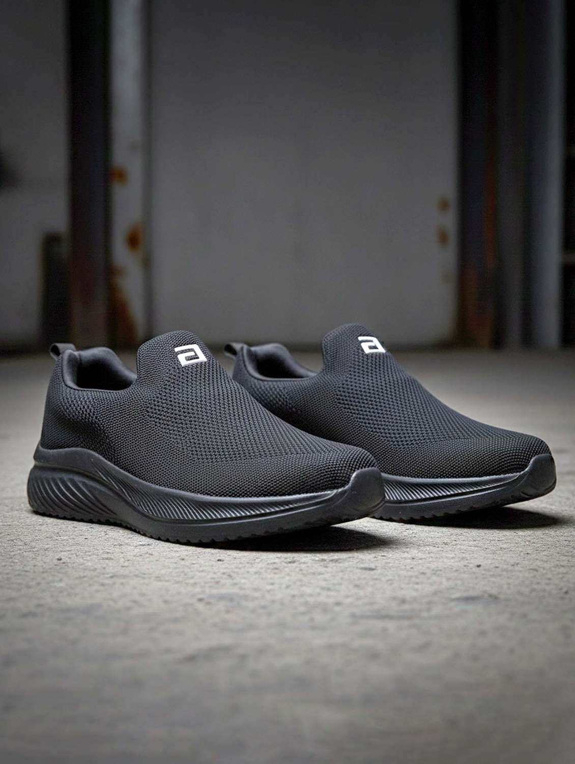 men black slip on sport shoe