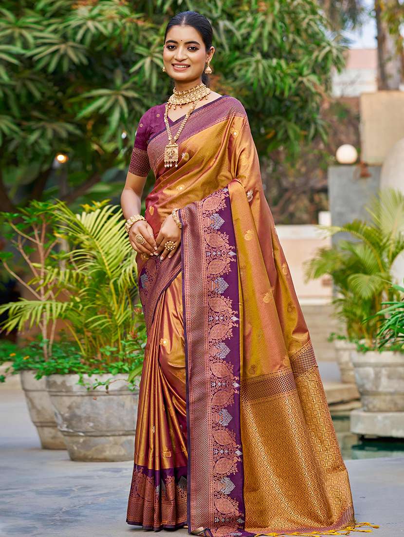 women self design banarasi saree with blouse