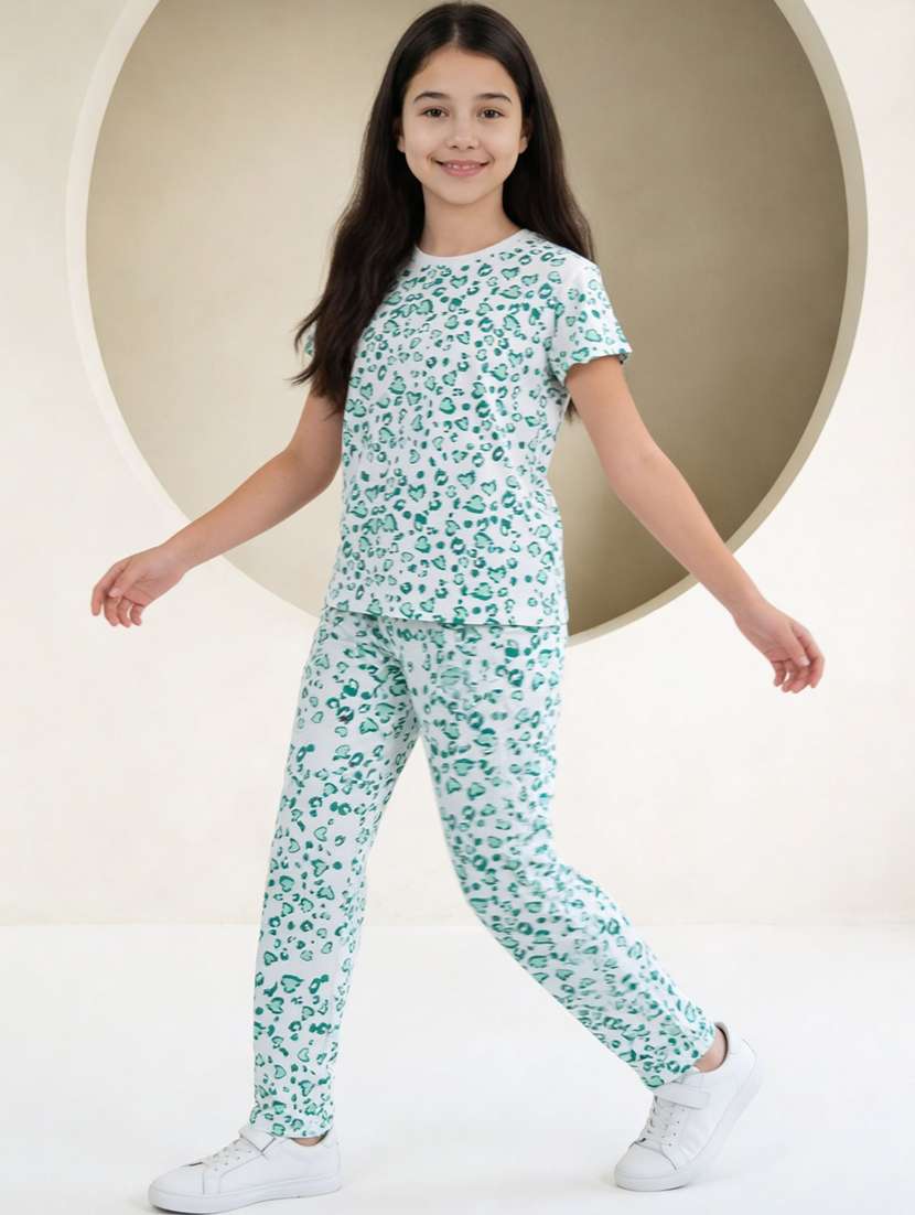 girls printed nightwear pyjama set