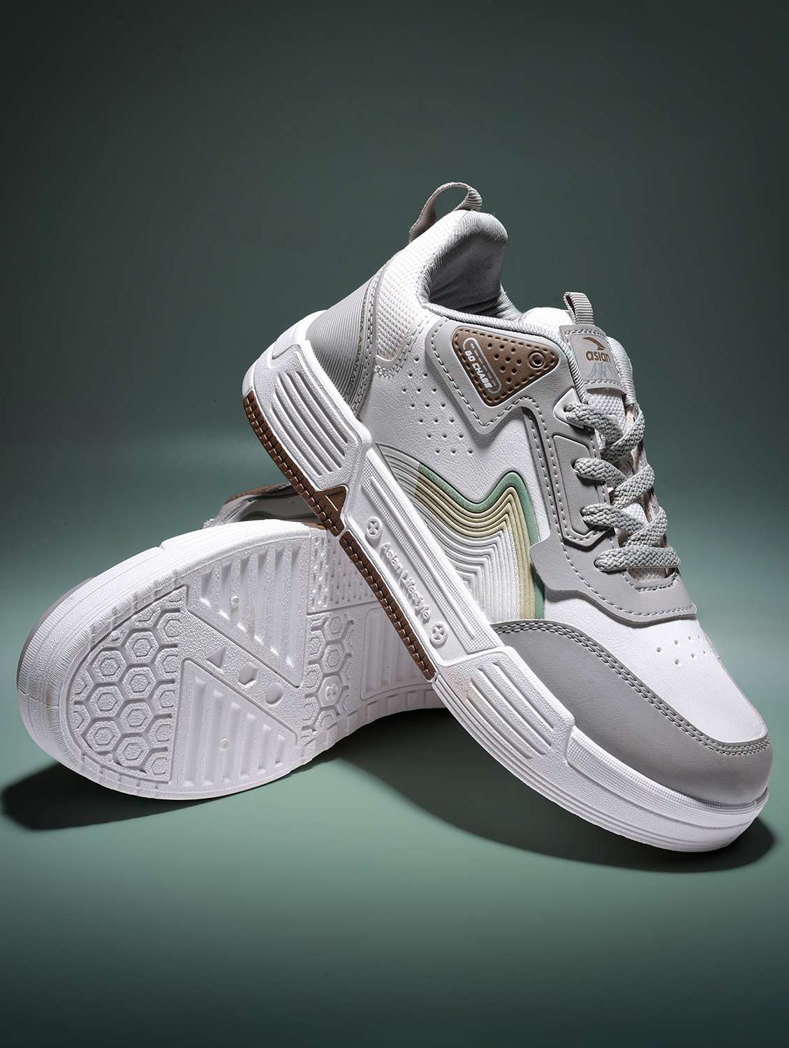 men color block lace up sneaker