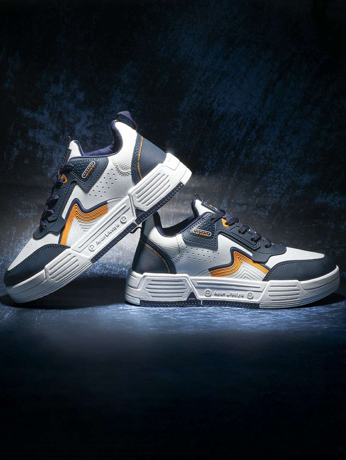 men color block lace up sneaker