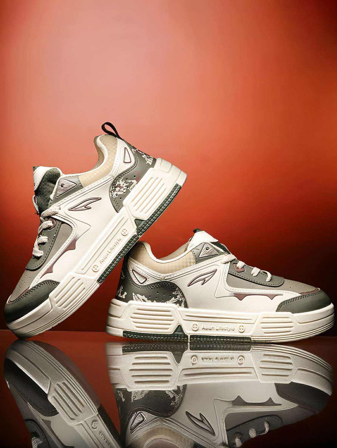 men color block lace up sneaker