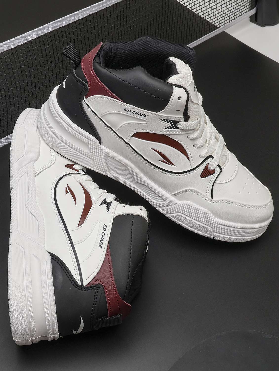 men color block lace up sneaker