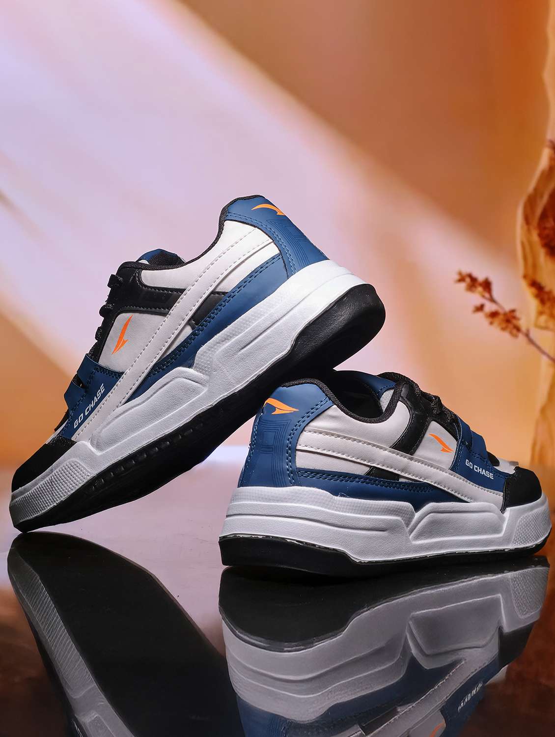 men color block lace up sneaker