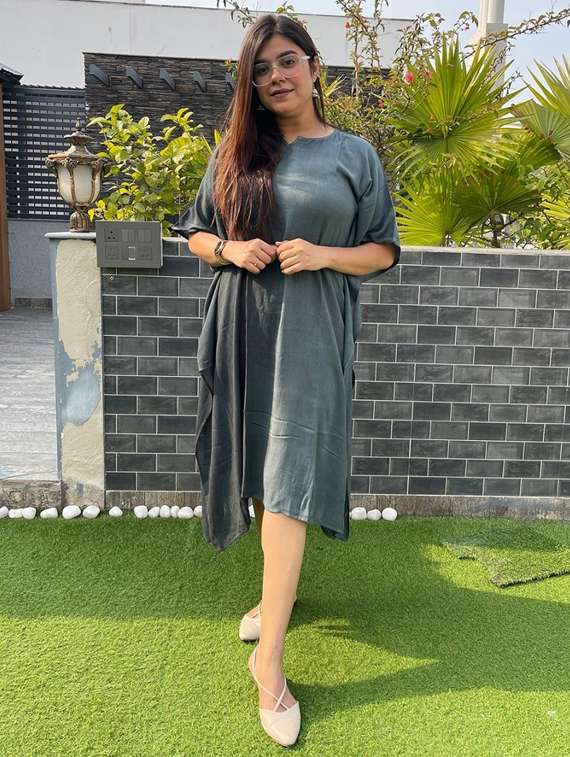 women tie & dyed kimono sleeve kaftan dress