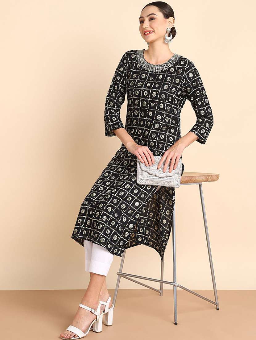 women printed three quarter sleeve straight kurta