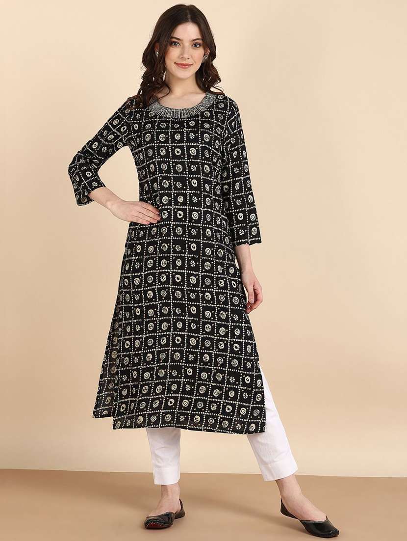 women printed three quarter sleeve straight kurta