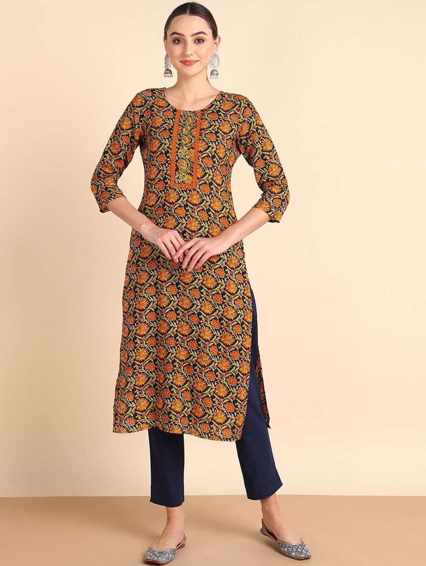 women floral printed three quarter sleeve straight kurta