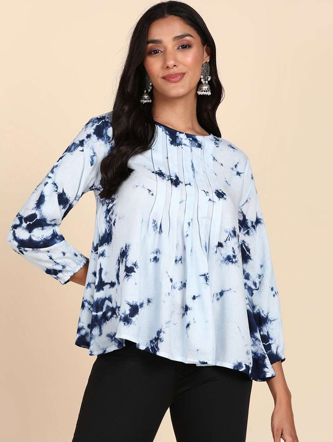women tie and dyed long sleeve regular top