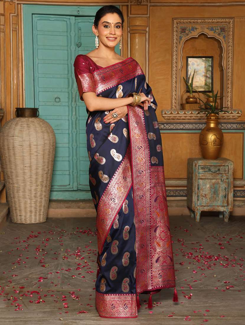 women self design banarasi saree with blouse