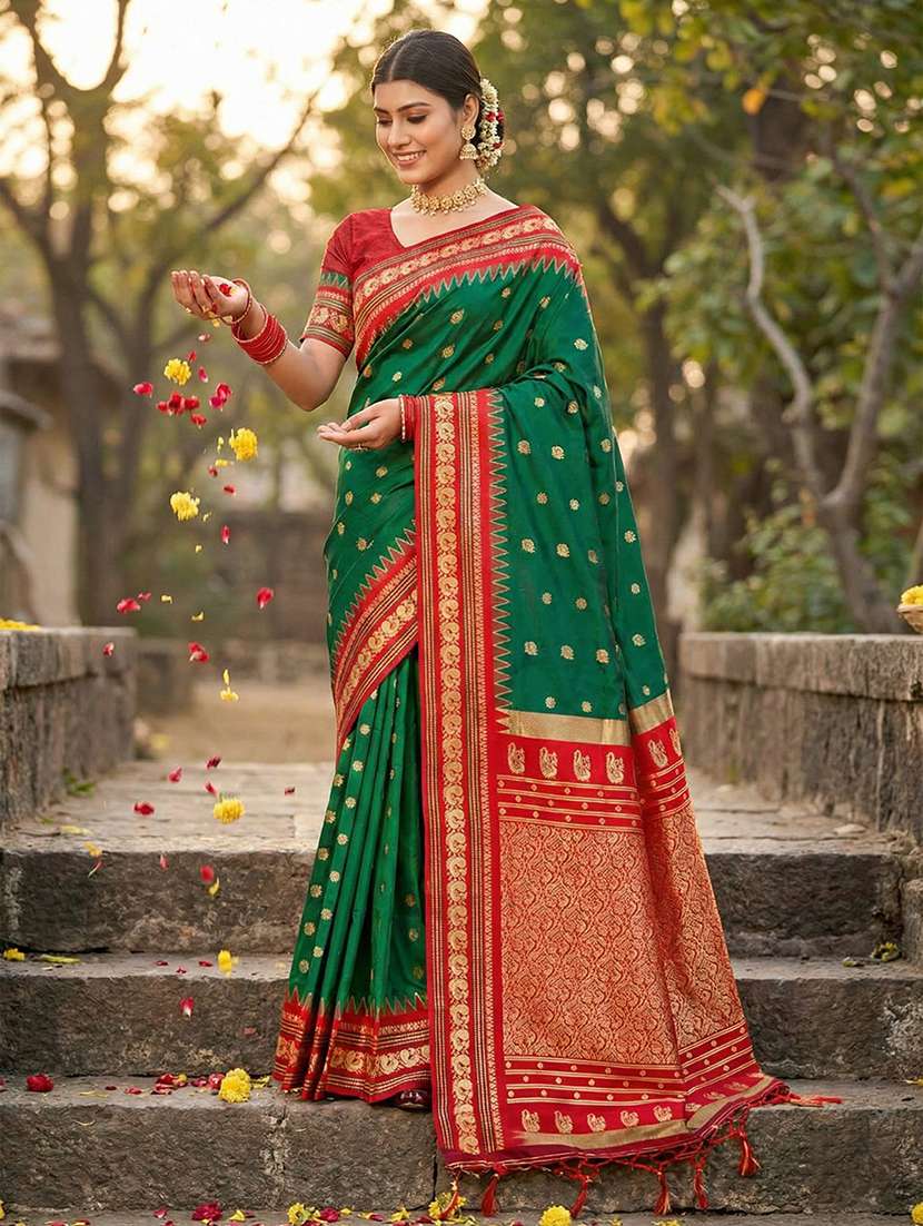 women self design banarasi saree with blouse