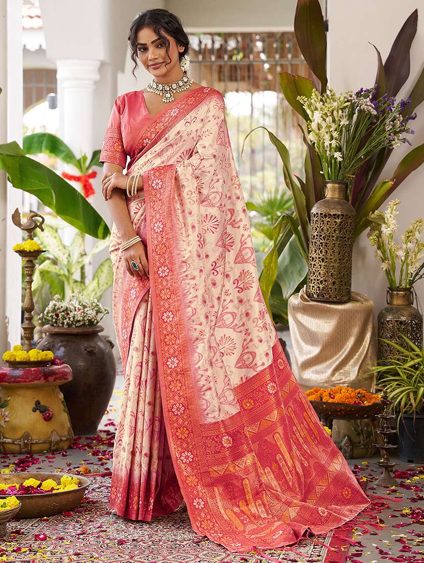 women self design banarasi saree with blouse