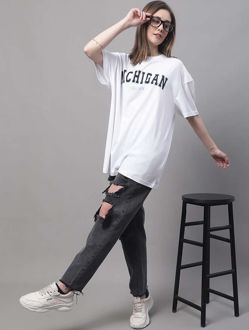 women printed short sleeve oversized t-shirt - 22408655 -  Standard Image - 5