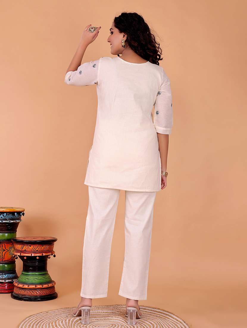 women self design three quarter sleeve ethnic co-ord set - 22408670 -  Standard Image - 3