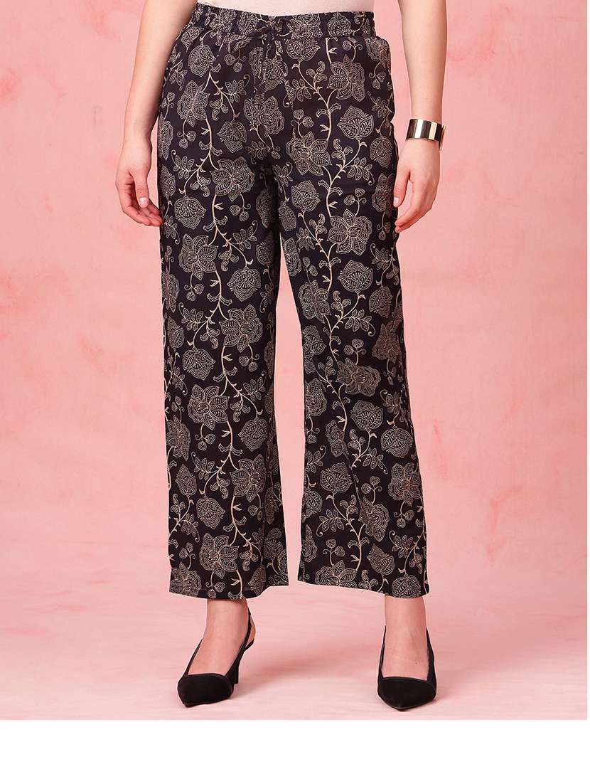 women floral three quarter sleeve kurta palazzo set - 22410858 -  Standard Image - 5