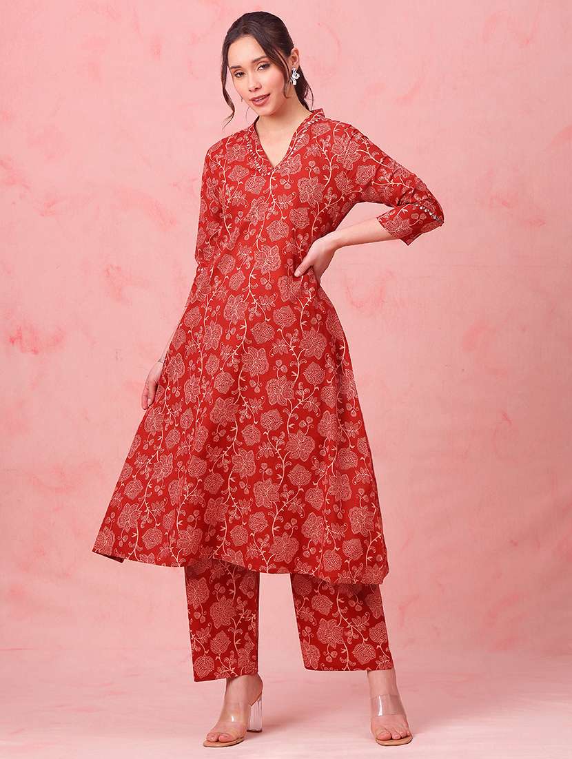 women floral three quarter sleeve kurta palazzo set - 22410859 -  Standard Image - 3