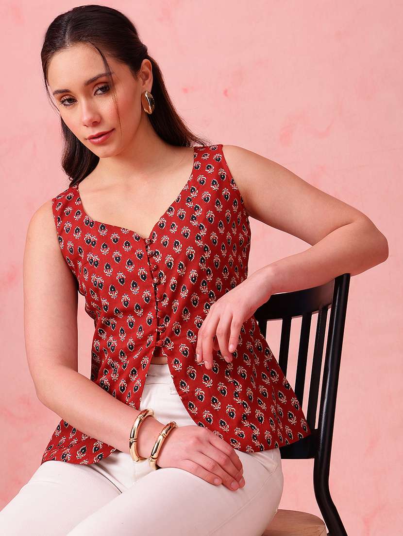 women floral printed sleeveless ethnic top