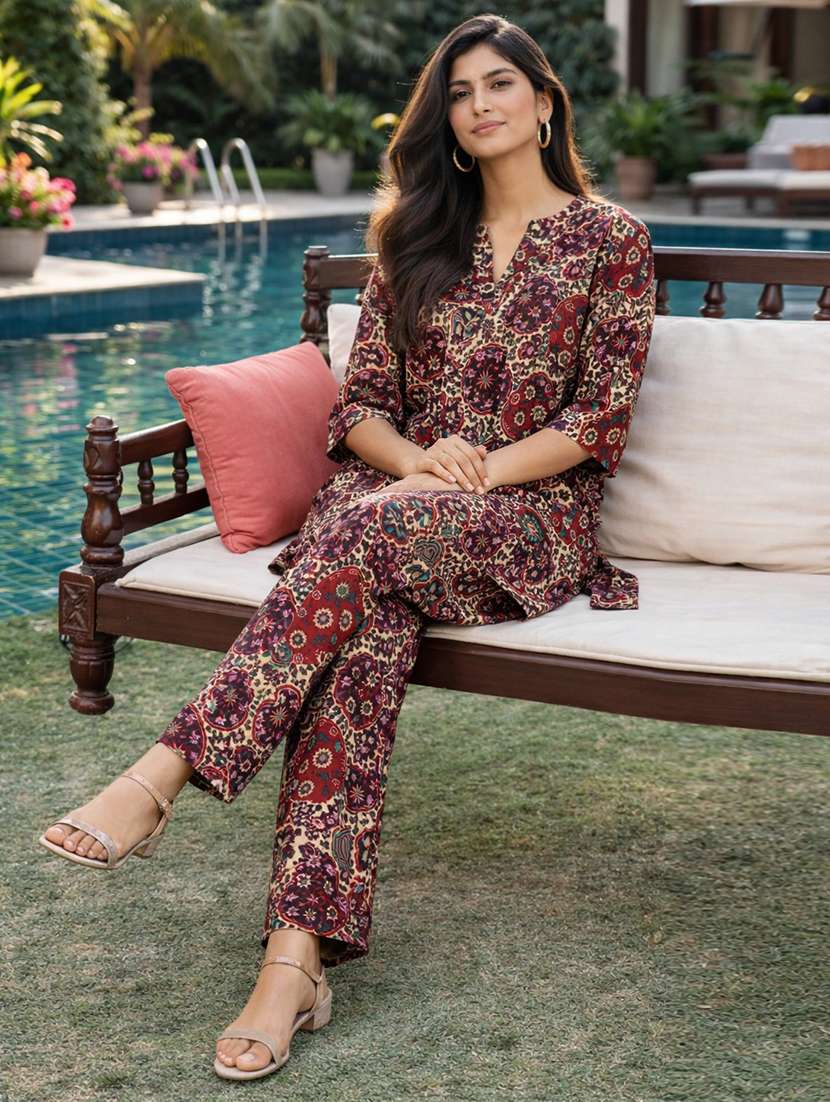 women printed three quarter sleeve ethnic co-ord set