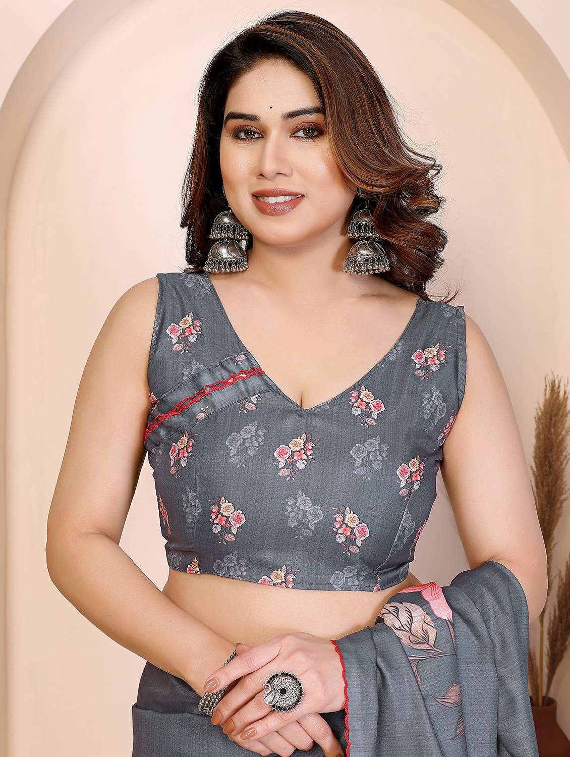 women floral printed saree with blouse - 22417289 -  Standard Image - 5