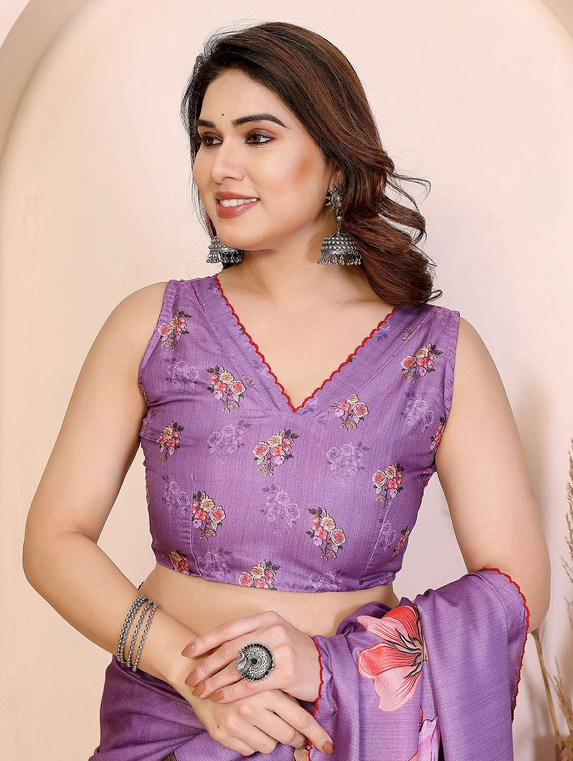 women floral printed saree with blouse - 22417292 -  Standard Image - 5