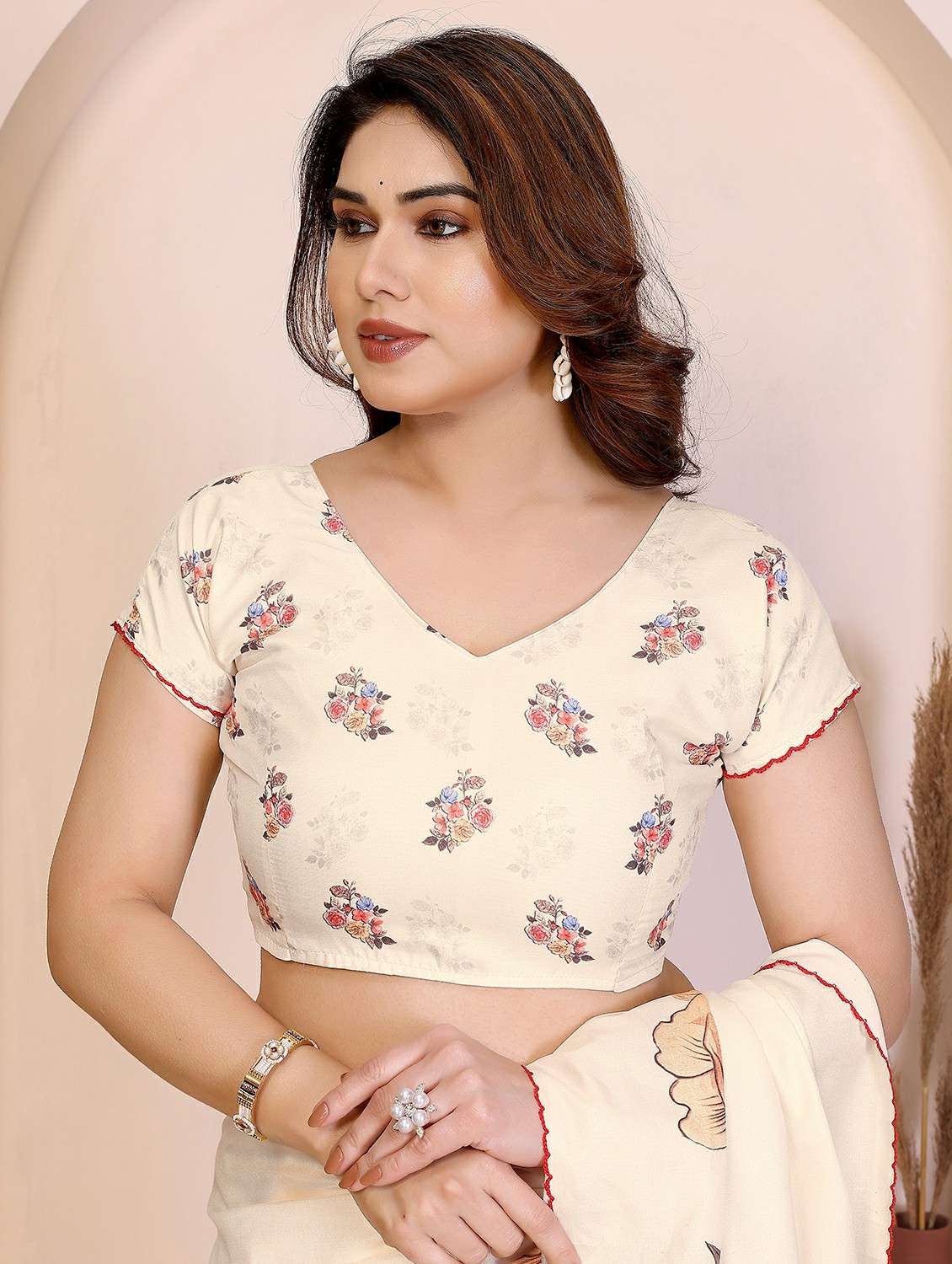 women floral printed saree with blouse - 22417293 -  Standard Image - 5