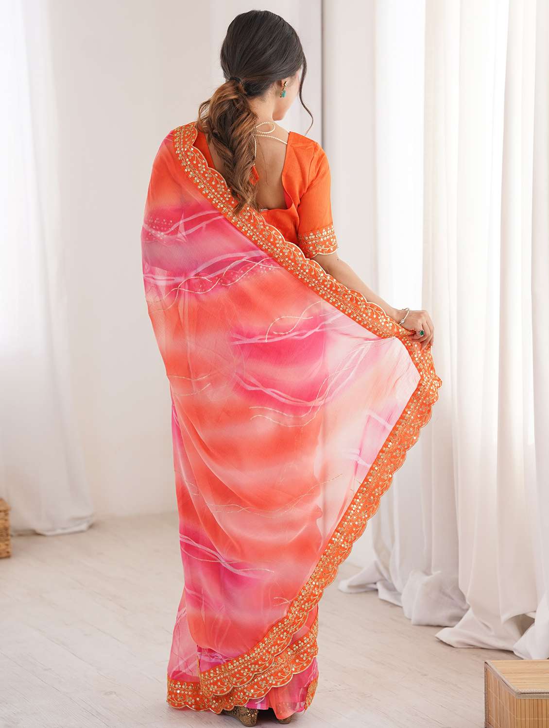 women printed bordered saree with blouse - 22417741 -  Standard Image - 3