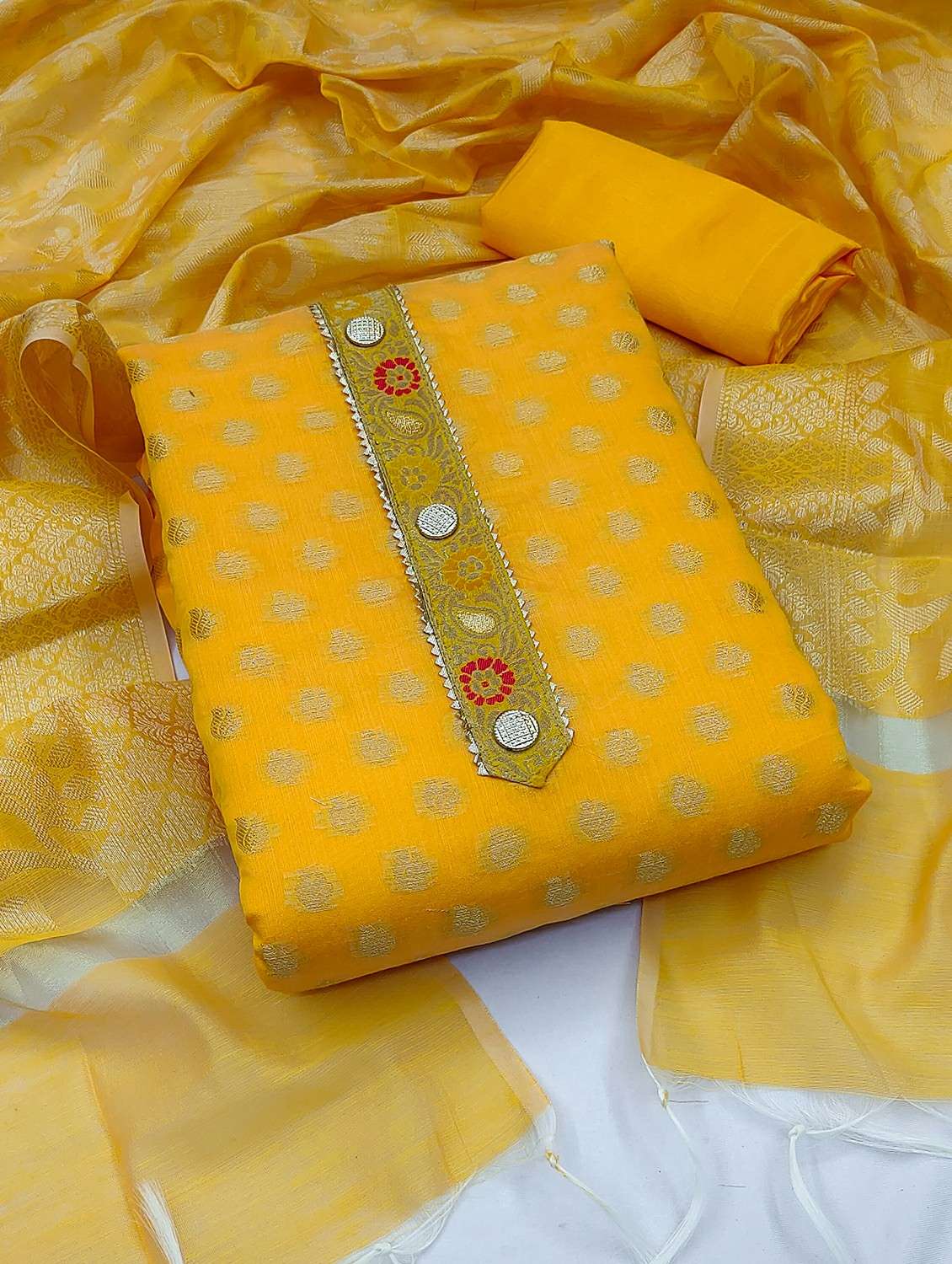 women self design unstitched suit set
