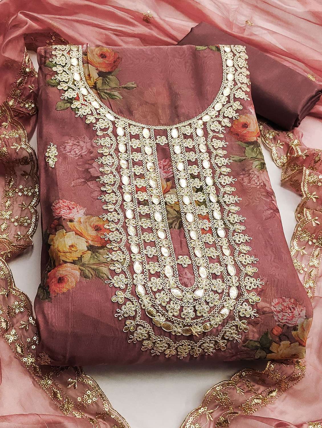 women floral printed unstitched suit set