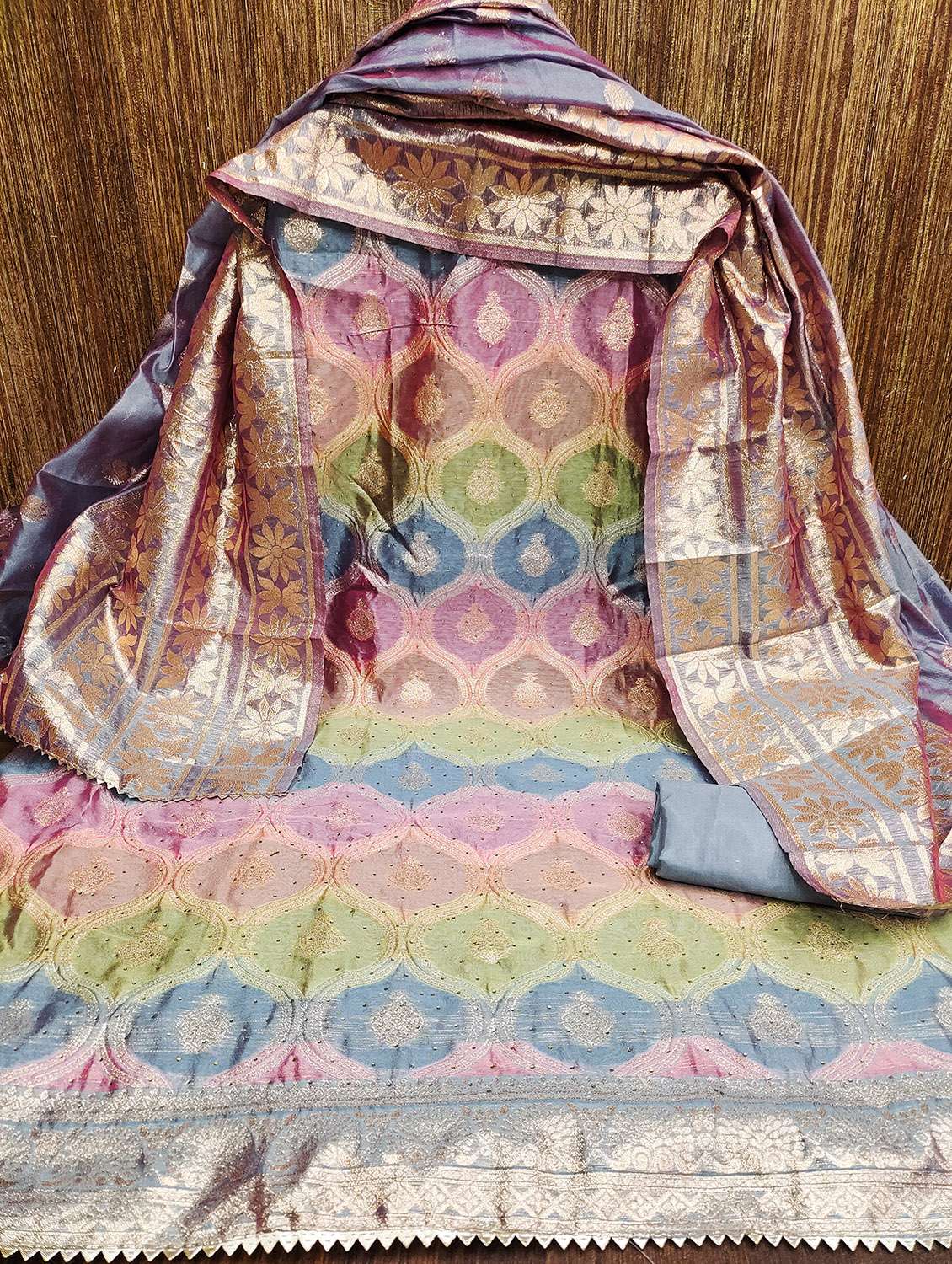 women self design unstitched suit set - 22420968 -  Standard Image - 3