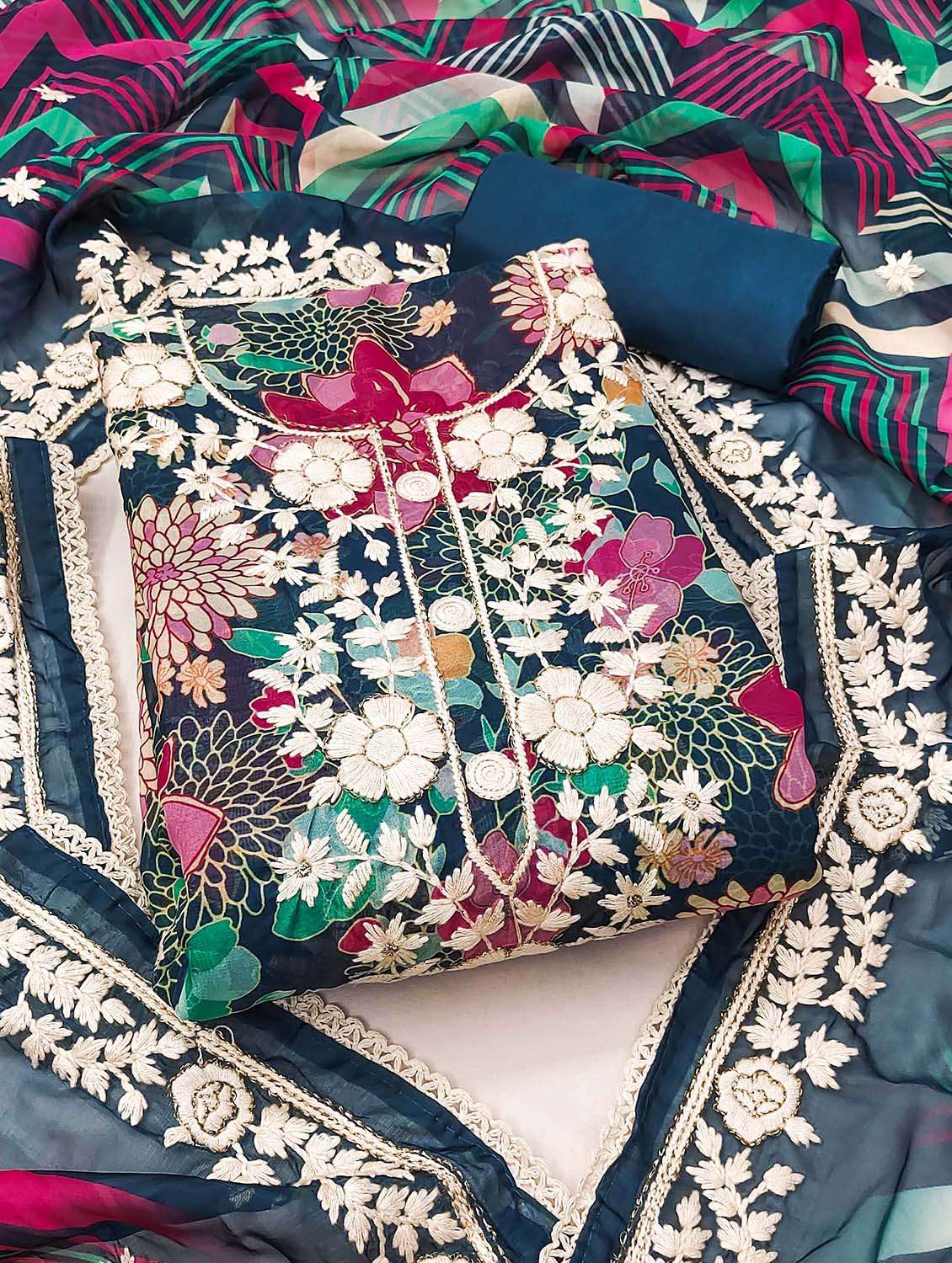 women floral printed unstitched suit set