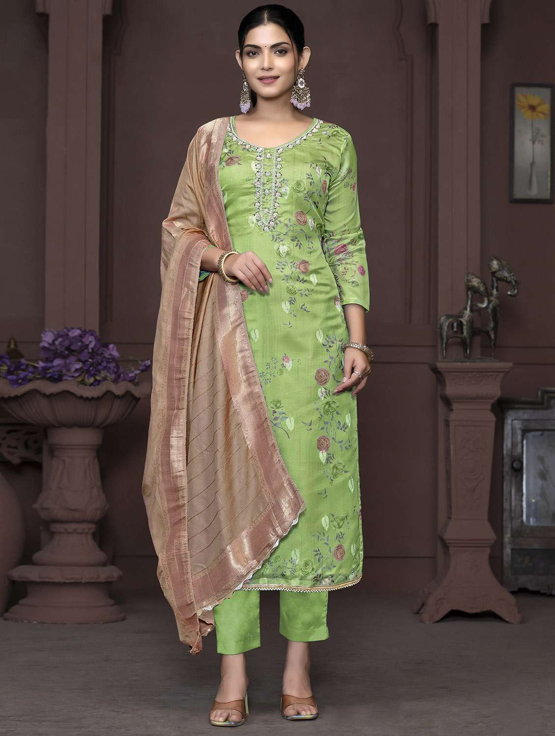 women floral printed unstitched suit set