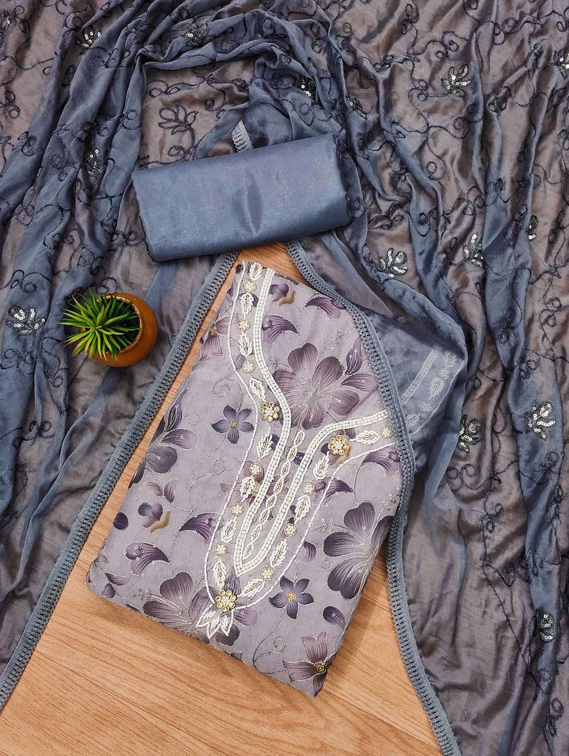 women floral printed unstitched suit set