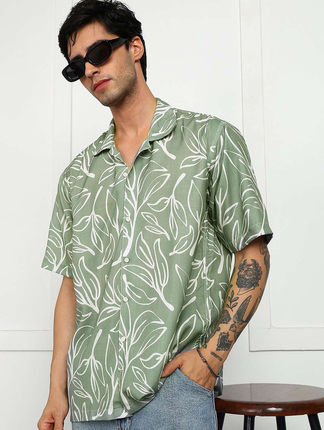 men printed short sleeve loose fit casual shirt