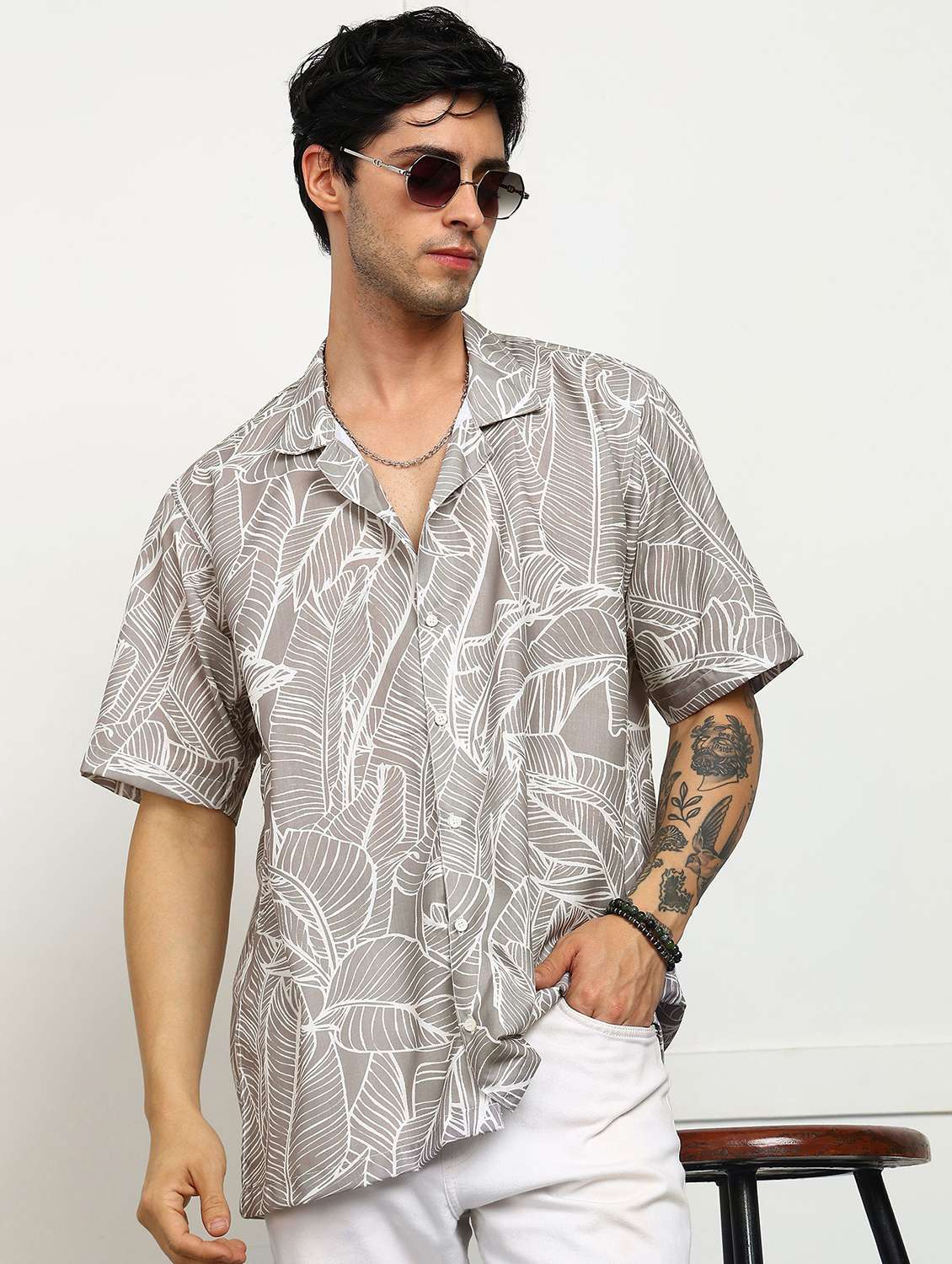 men printed short sleeve loose fit casual shirt
