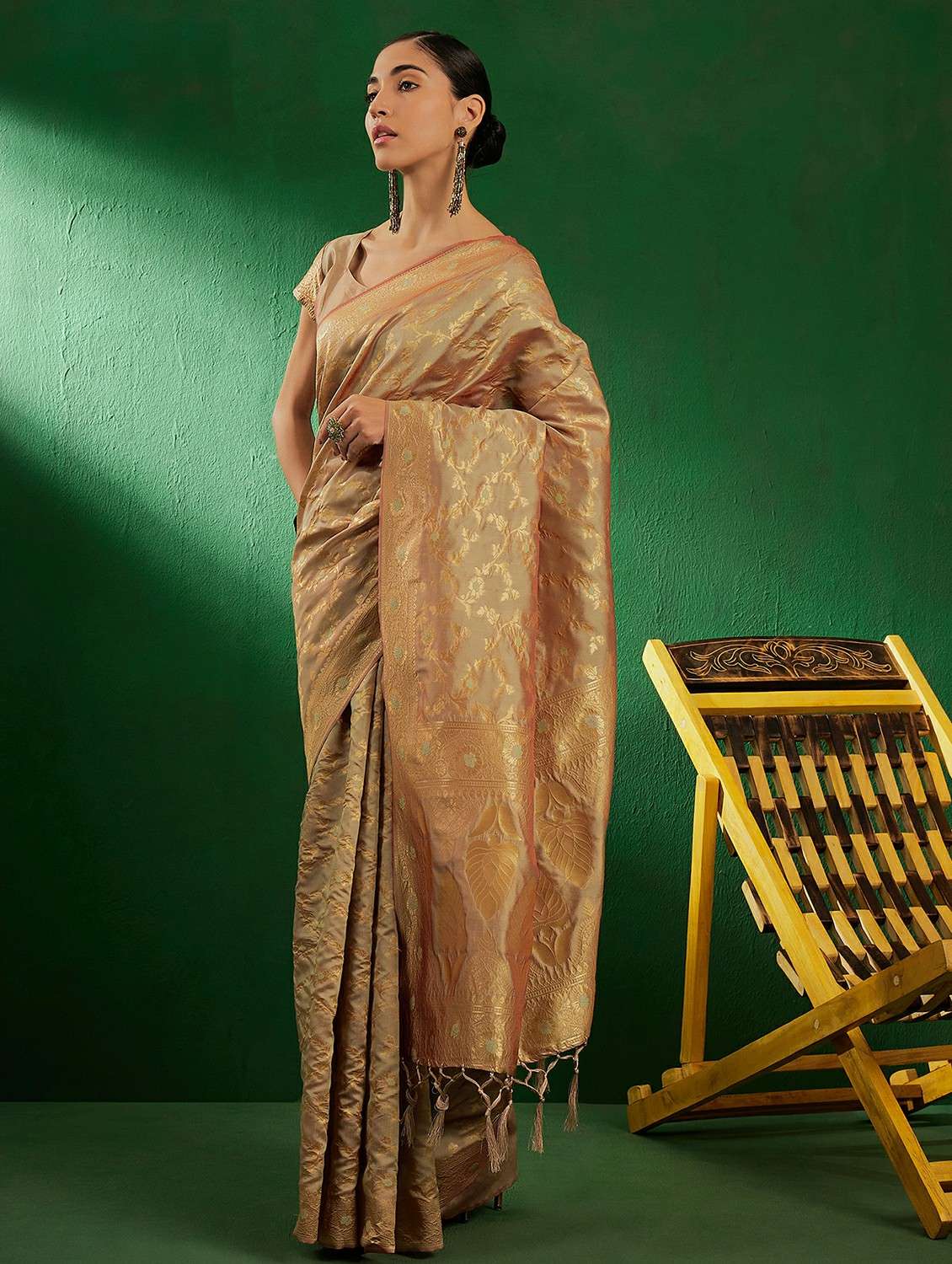 women self design banarasi saree with blouse - 22424648 -  Standard Image - 3