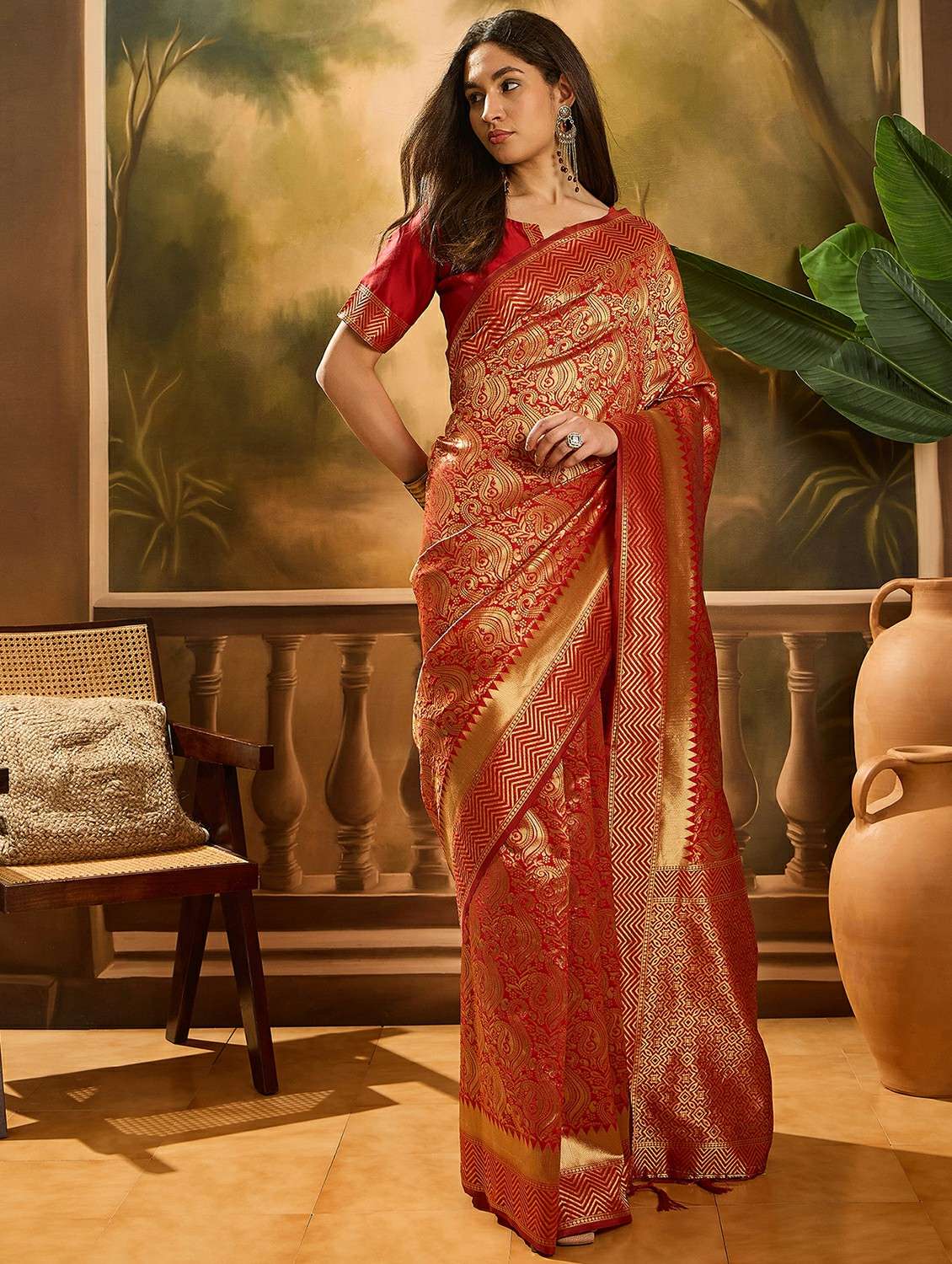 women self design banarasi saree with blouse