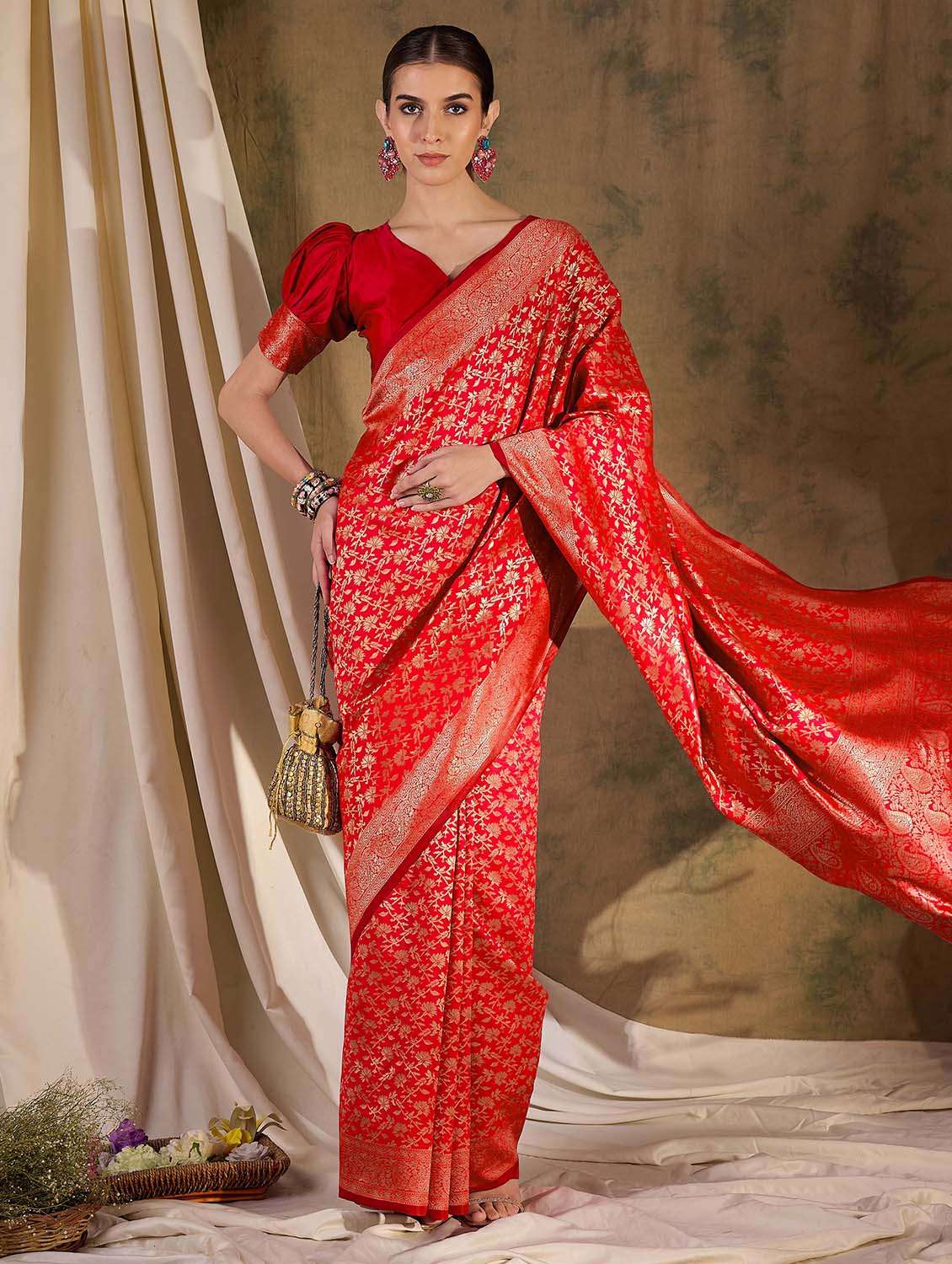 women self design banarasi saree with blouse